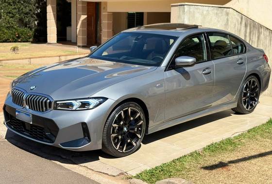 BMW 320i 2.0 16V TURBO FLEX M SPORT AUTOMÁTICO BMW 320i 2.0 16V TURBO FLEX M SPORT AUTOMÁTICO